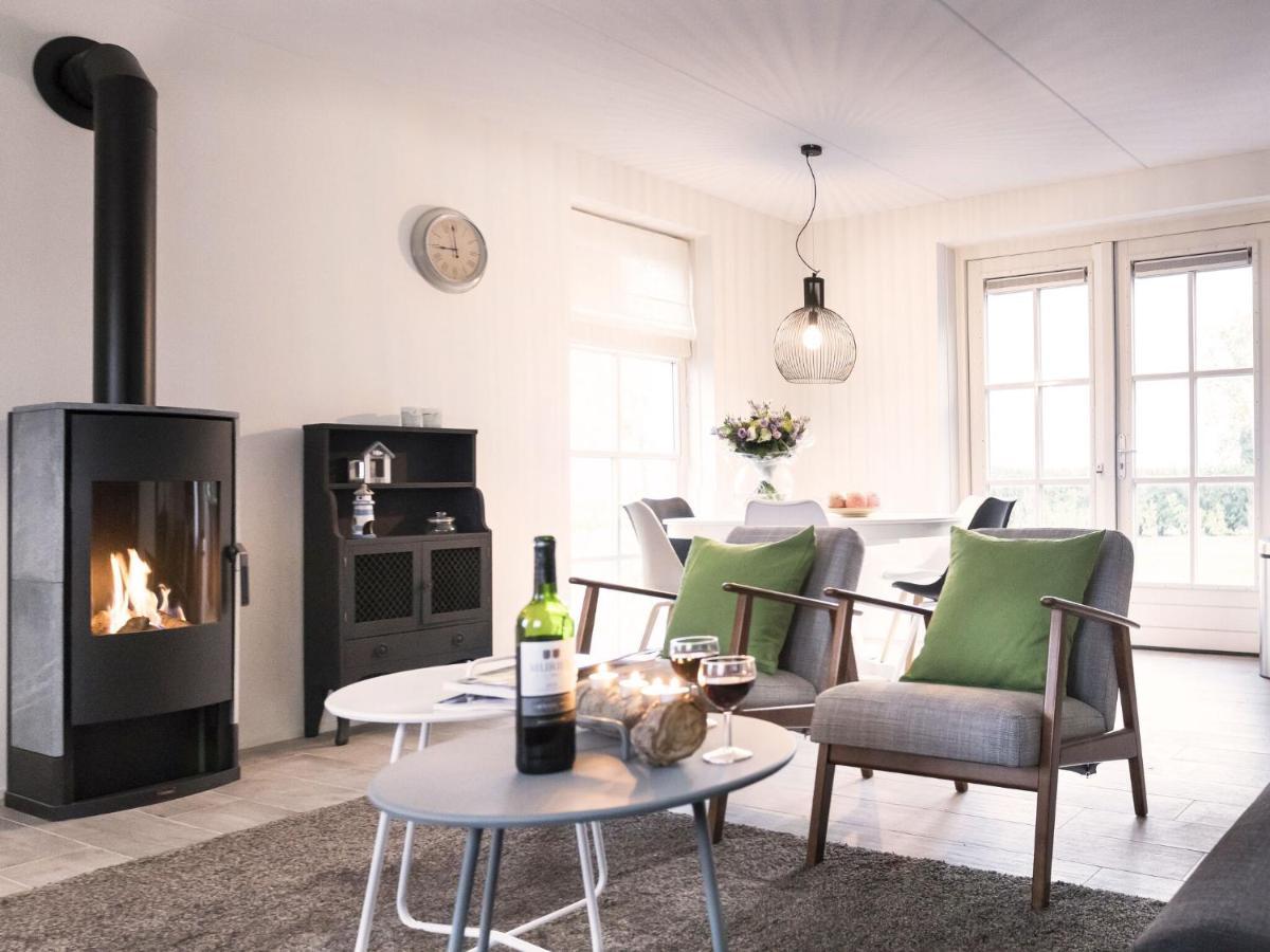 Rustic Holiday Home In Wissenkerke With Garden Bagian luar foto
